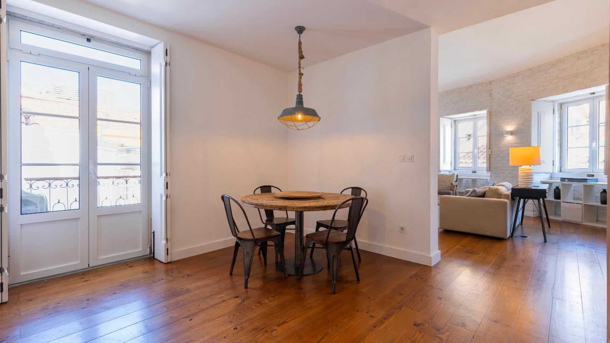 Charming 3Bdr Duplex In City Center By Lovelystay 리스본 외부 사진
