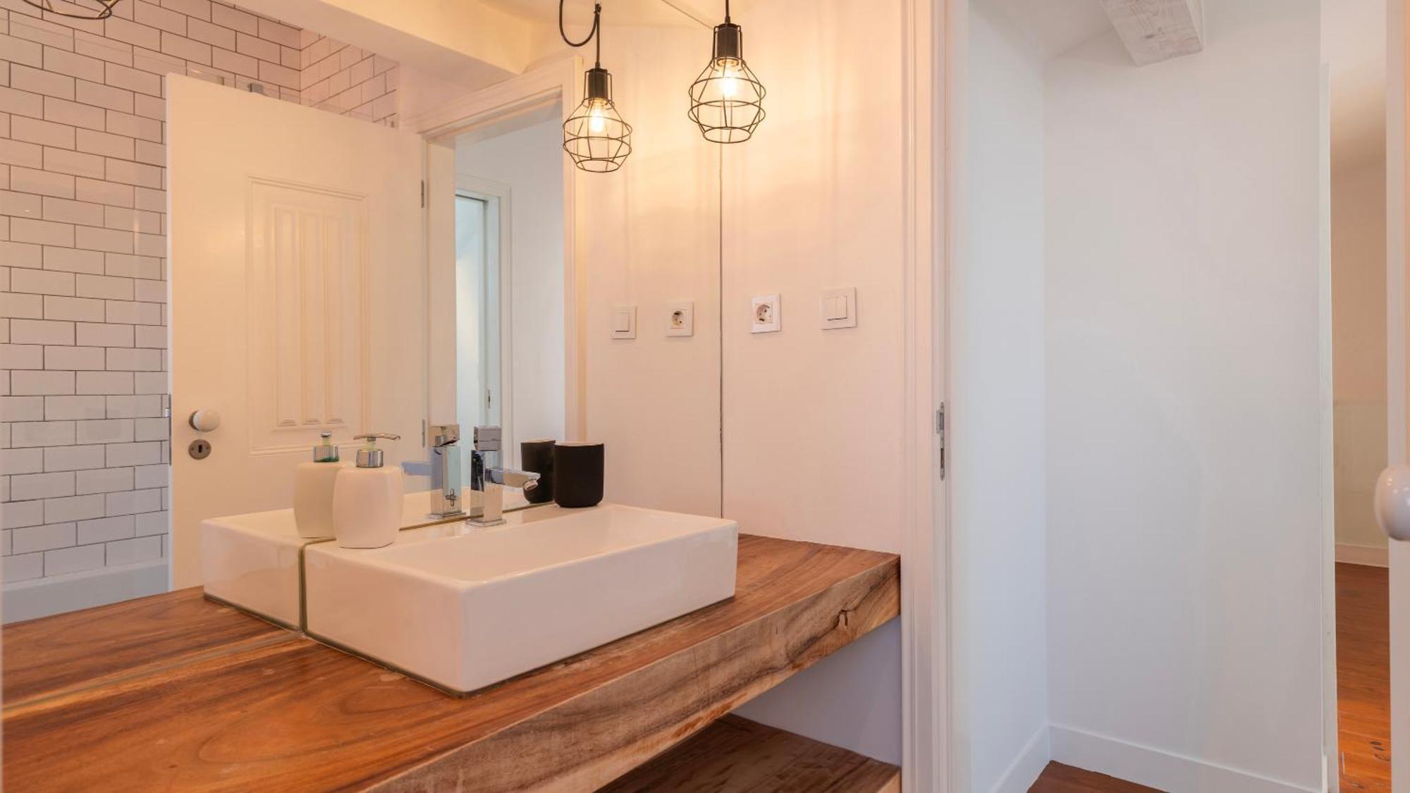 Charming 3Bdr Duplex In City Center By Lovelystay 리스본 외부 사진